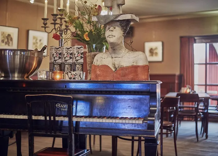 De Zwarte Ruiter 2* חולפן